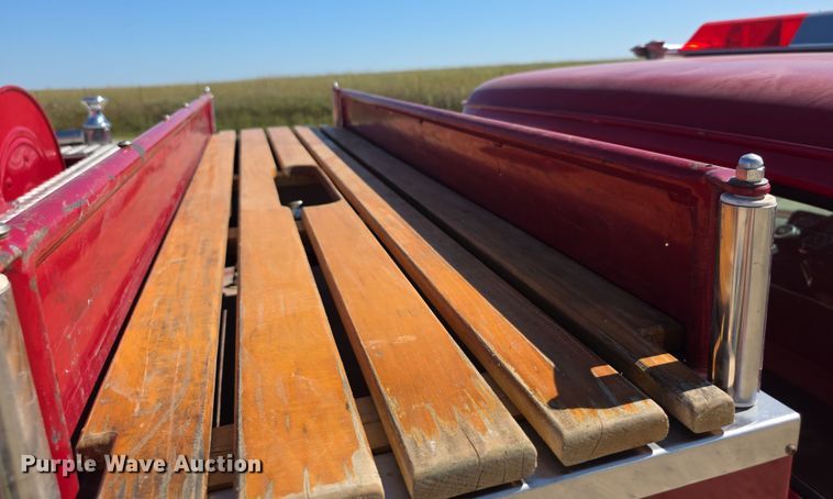 image for item EF3837 1976 Ford 8000 pumper fire truck