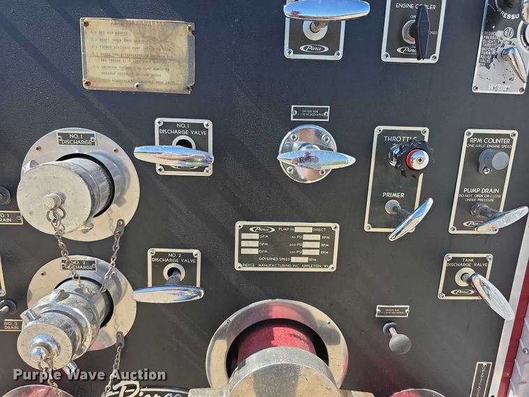 image for item EF3837 1976 Ford 8000 pumper fire truck