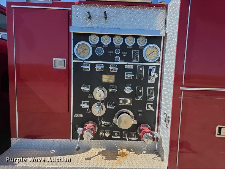 image for item EF3837 1976 Ford 8000 pumper fire truck