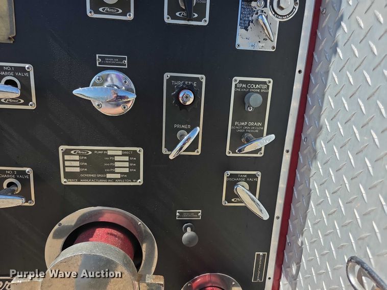 image for item EF3837 1976 Ford 8000 pumper fire truck