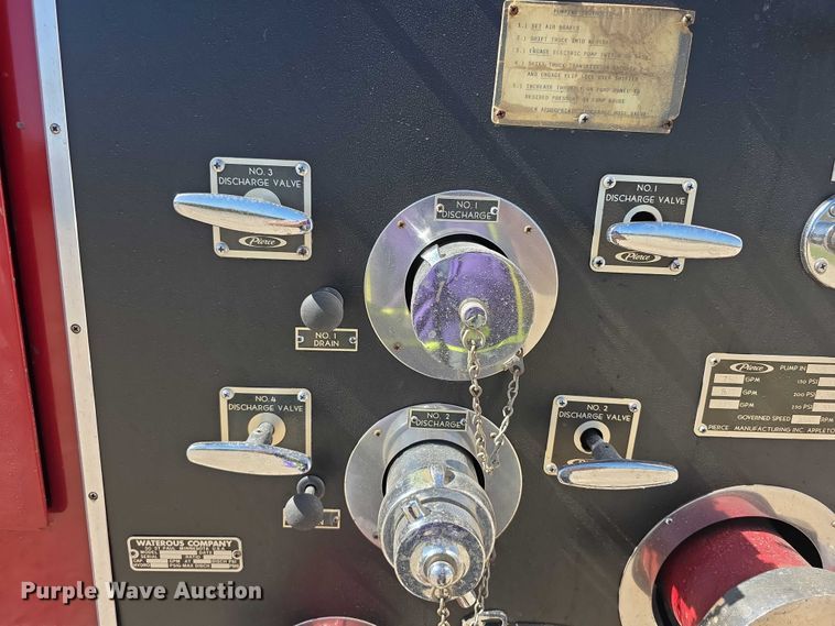 image for item EF3837 1976 Ford 8000 pumper fire truck