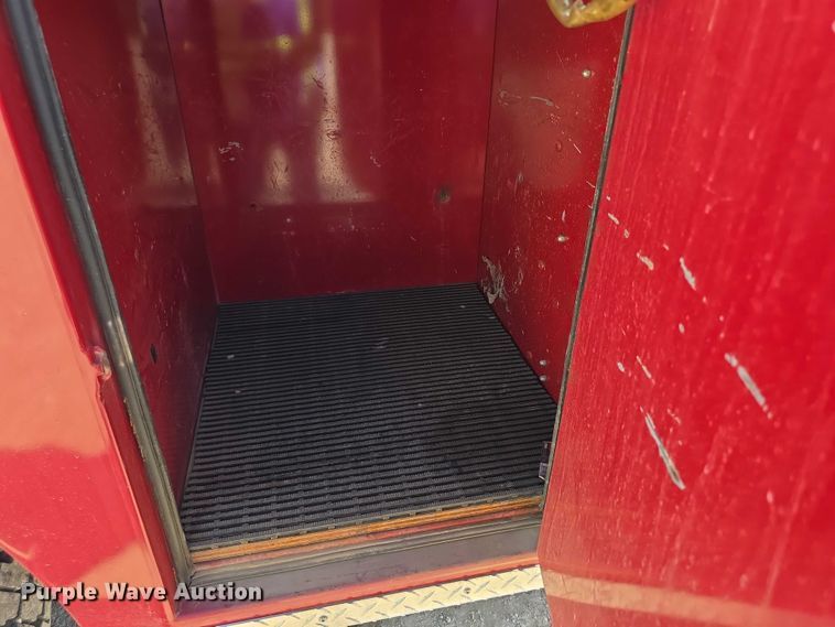 image for item EF3837 1976 Ford 8000 pumper fire truck