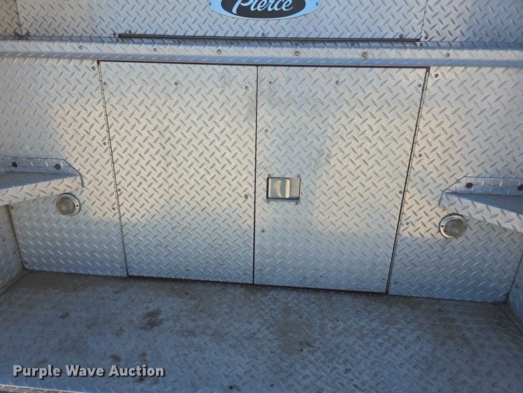 image for item EF3837 1976 Ford 8000 pumper fire truck