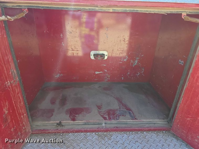 image for item EF3837 1976 Ford 8000 pumper fire truck