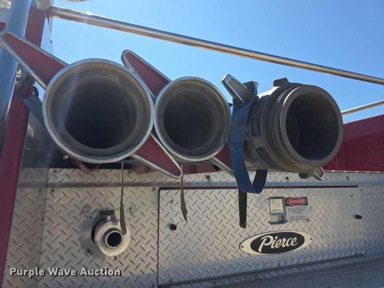 image for item EF3837 1976 Ford 8000 pumper fire truck