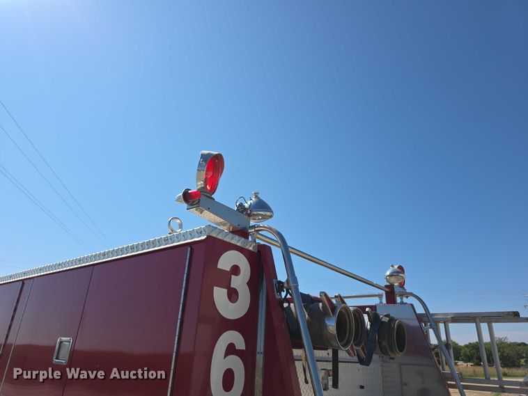 image for item EF3837 1976 Ford 8000 pumper fire truck