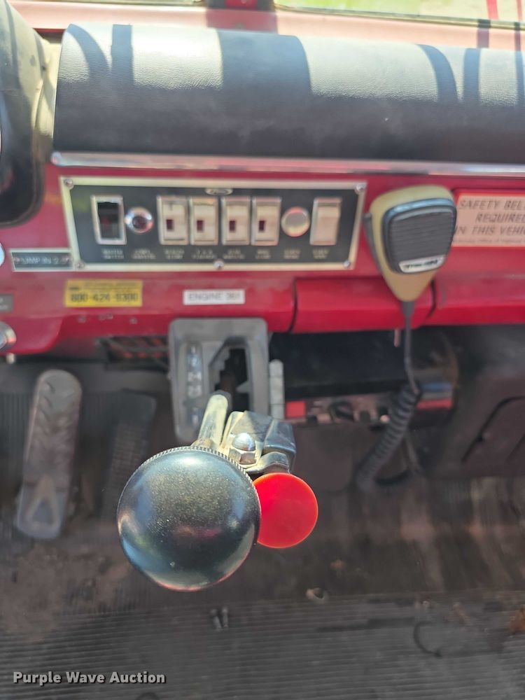 image for item EF3837 1976 Ford 8000 pumper fire truck