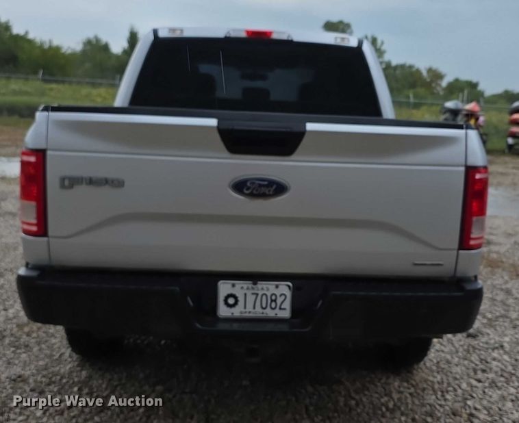 image for item EF3865 2016 Ford  F150 XL SuperCrew pickup truck