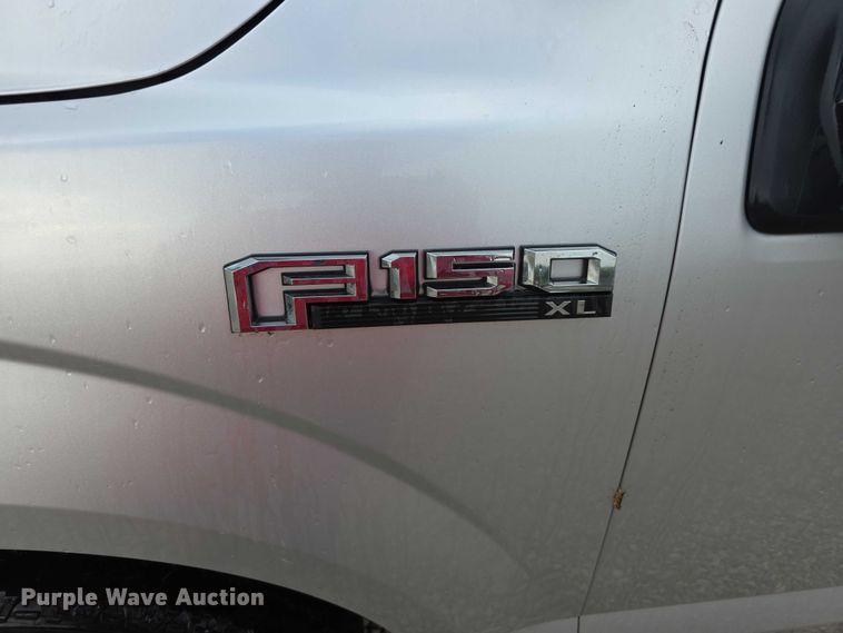 image for item EF3865 2016 Ford  F150 XL SuperCrew pickup truck