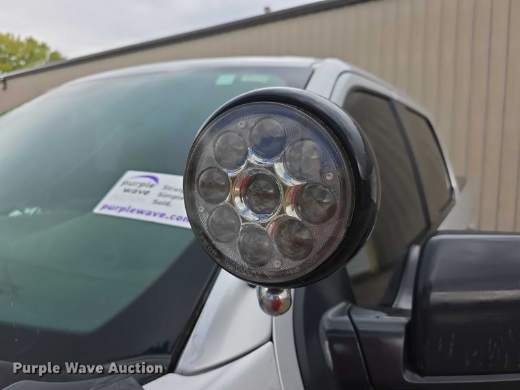 image for item EF3865 2016 Ford  F150 XL SuperCrew pickup truck