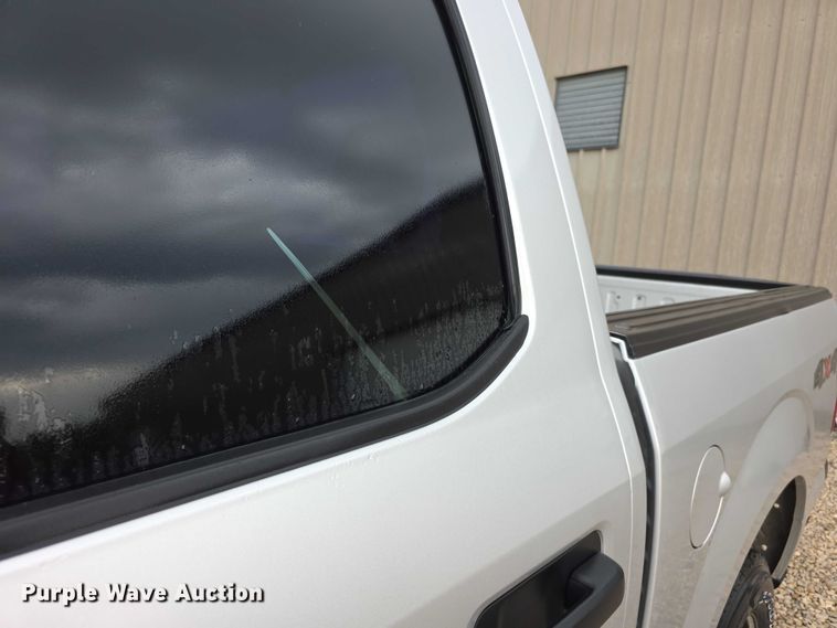 image for item EF3865 2016 Ford  F150 XL SuperCrew pickup truck