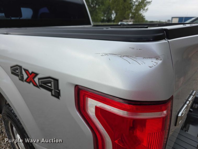 image for item EF3865 2016 Ford  F150 XL SuperCrew pickup truck