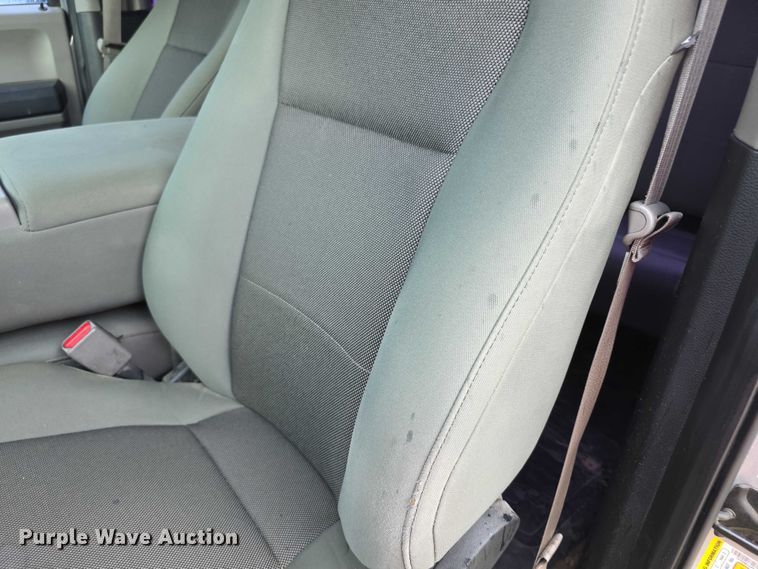 image for item EF3865 2016 Ford  F150 XL SuperCrew pickup truck