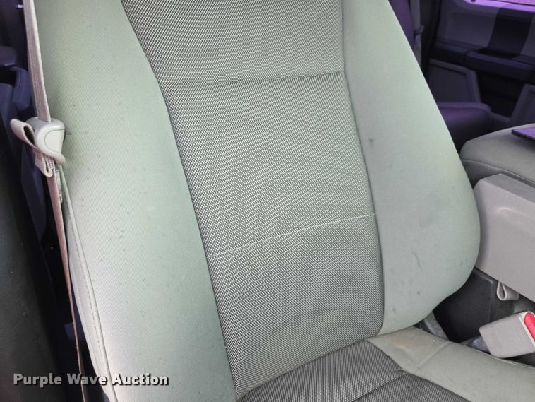 image for item EF3865 2016 Ford  F150 XL SuperCrew pickup truck