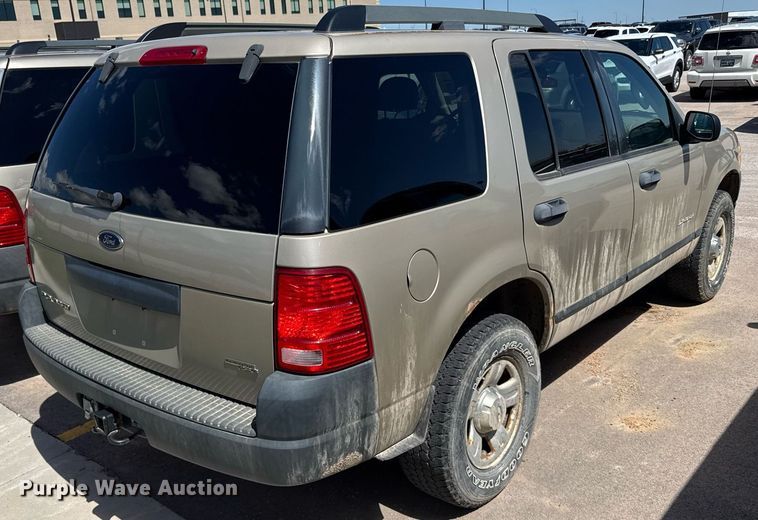 image for item EG6413 2005 Ford Explorer SUV
