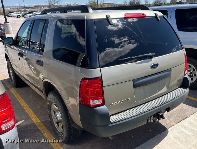 image for item EG6413 2005 Ford Explorer SUV