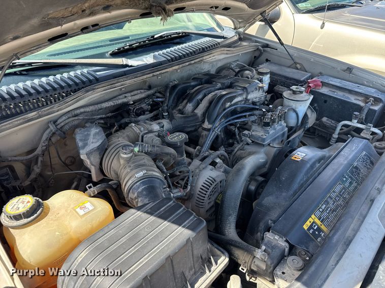 image for item EG6413 2005 Ford Explorer SUV