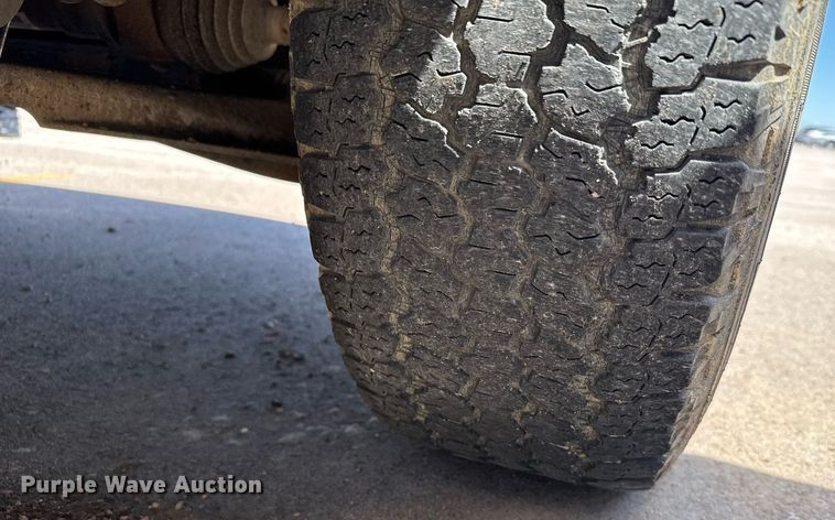 image for item EG6413 2005 Ford Explorer SUV