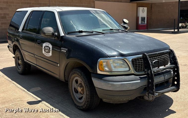image for item EG8136 2001 Ford Expedition XLT SUV