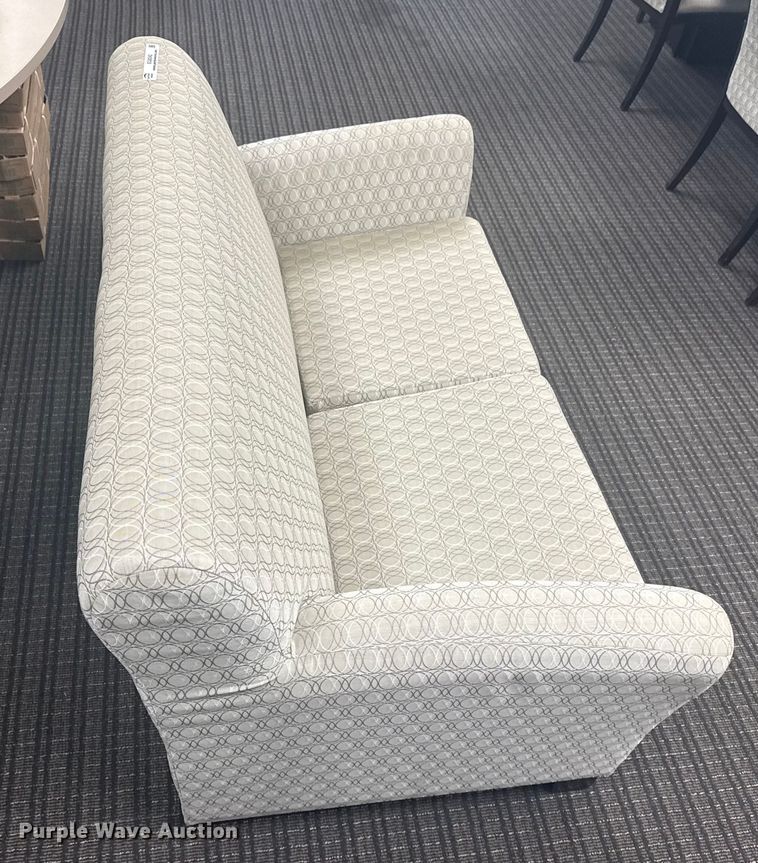 image for item EG8242 Couch