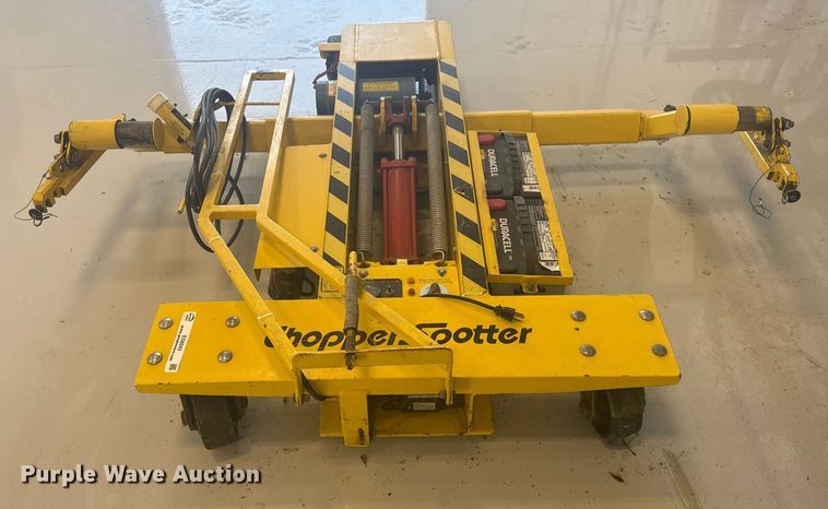 image for item EG8243 Chopper Spotter helicopter tug