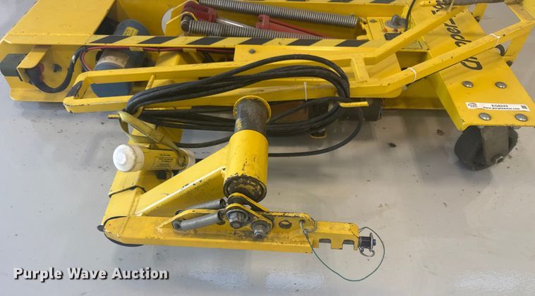 image for item EG8243 Chopper Spotter helicopter tug