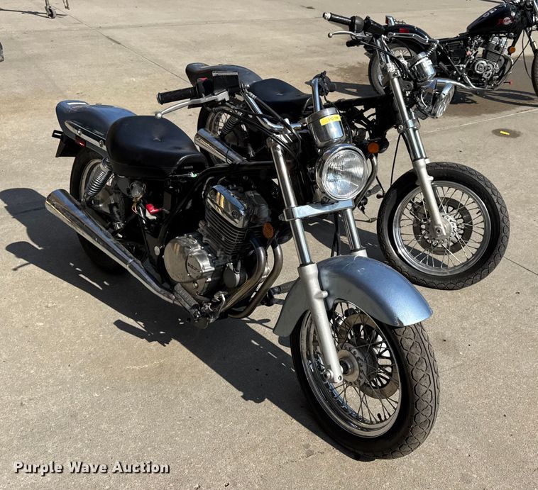 image for item EH7480 (2) Suzuki GZ250 motorcycles