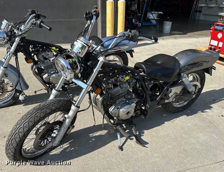 image for item EH7480 (2) Suzuki GZ250 motorcycles