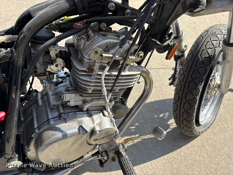 image for item EH7480 (2) Suzuki GZ250 motorcycles