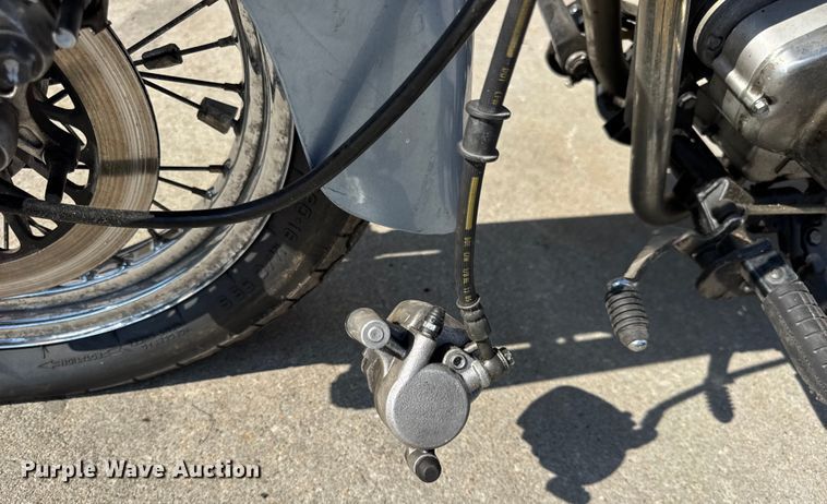 image for item EH7480 (2) Suzuki GZ250 motorcycles