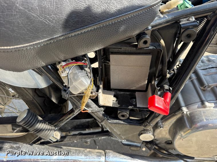 image for item EH7480 (2) Suzuki GZ250 motorcycles