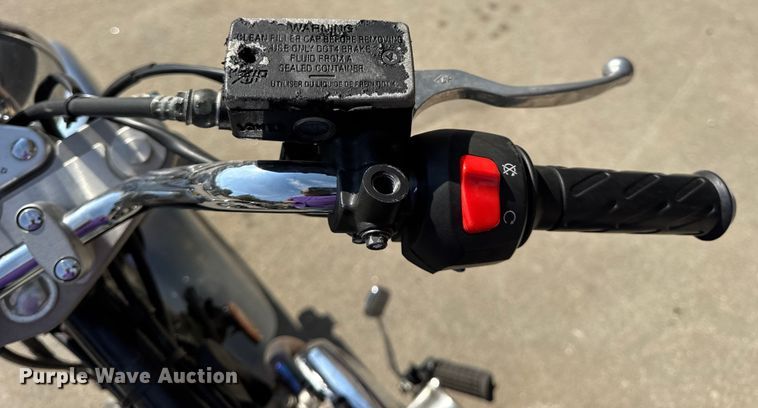 image for item EH7480 (2) Suzuki GZ250 motorcycles