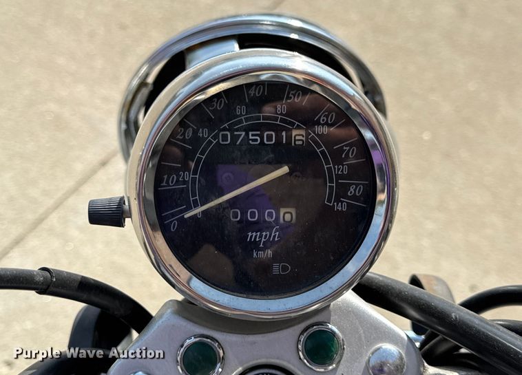 image for item EH7480 (2) Suzuki GZ250 motorcycles