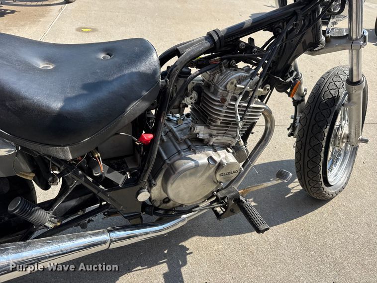 image for item EH7480 (2) Suzuki GZ250 motorcycles