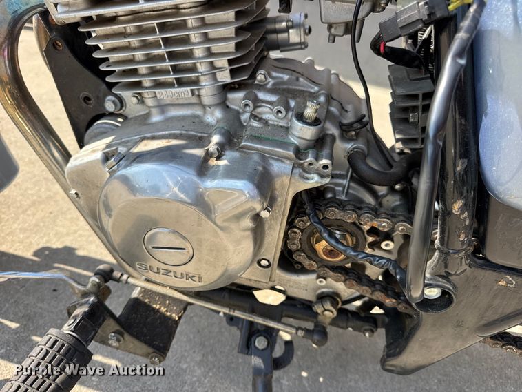 image for item EH7480 (2) Suzuki GZ250 motorcycles