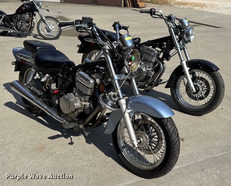 image for item EH7482 (2) Suzuki GZ250 motorcycles