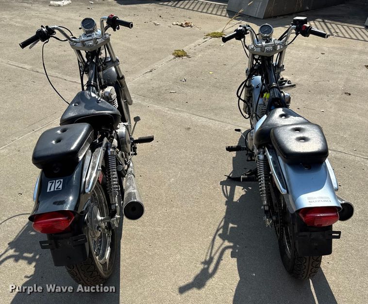 image for item EH7482 (2) Suzuki GZ250 motorcycles