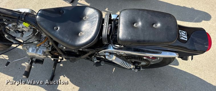 image for item EH7482 (2) Suzuki GZ250 motorcycles