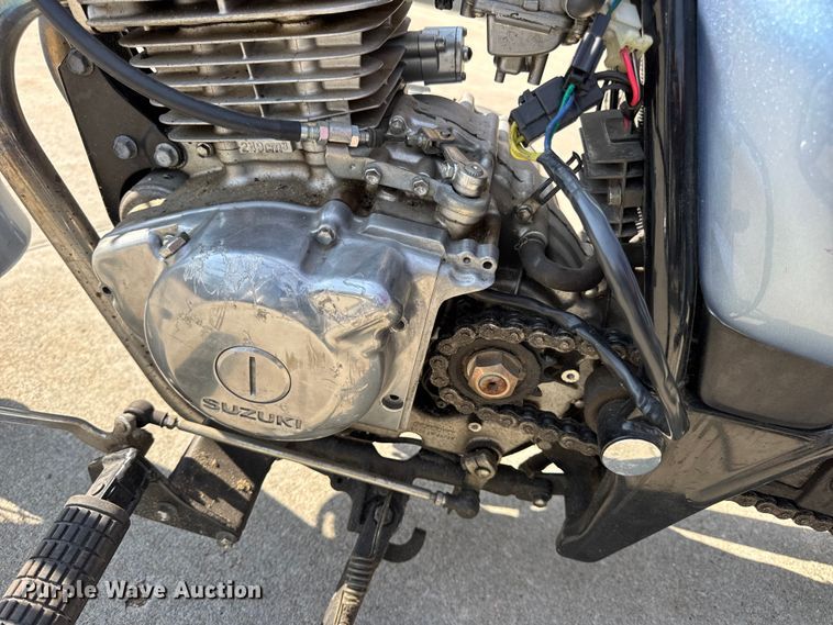 image for item EH7482 (2) Suzuki GZ250 motorcycles