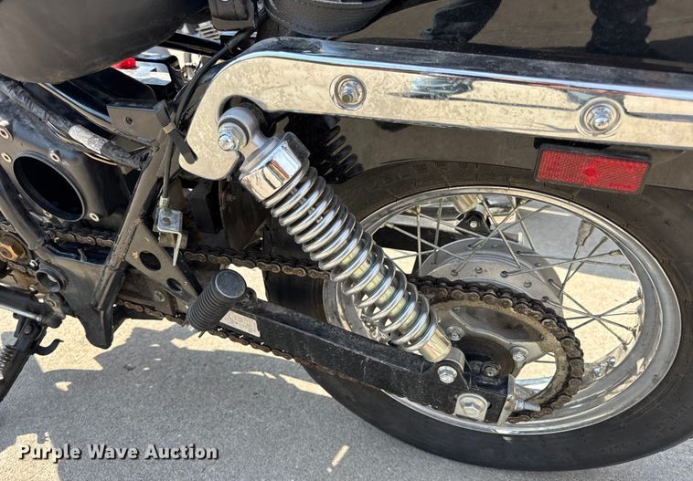 image for item EH7482 (2) Suzuki GZ250 motorcycles