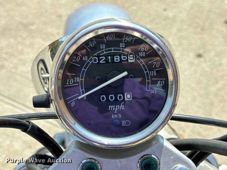 image for item EH7482 (2) Suzuki GZ250 motorcycles