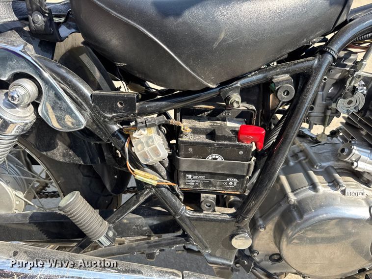 image for item EH7482 (2) Suzuki GZ250 motorcycles