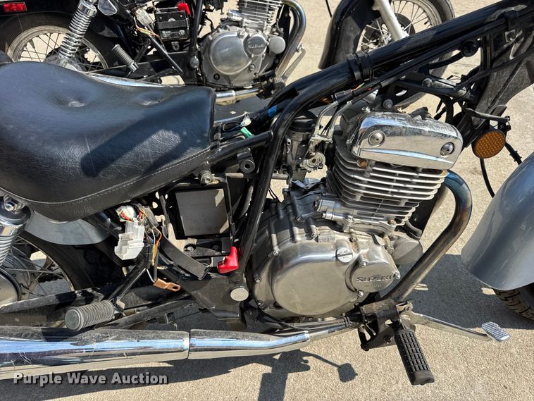 image for item EH7482 (2) Suzuki GZ250 motorcycles