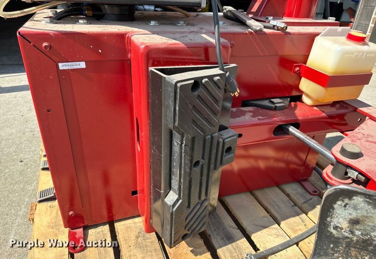 image for item EH7483 Coats Baseline 400 rim clamp tire machine