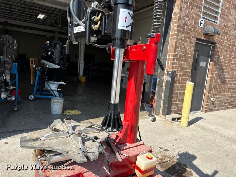 image for item EH7483 Coats Baseline 400 rim clamp tire machine