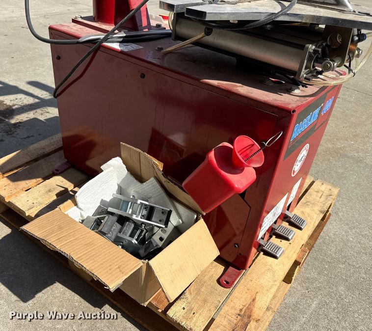 image for item EH7483 Coats Baseline 400 rim clamp tire machine