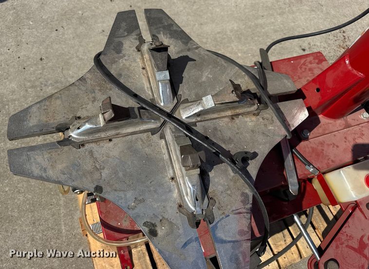 image for item EH7483 Coats Baseline 400 rim clamp tire machine