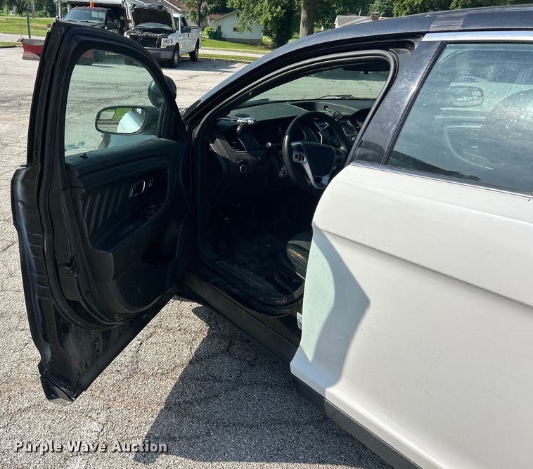 image for item EK8250 2015 Ford  Taurus Police Interceptor 