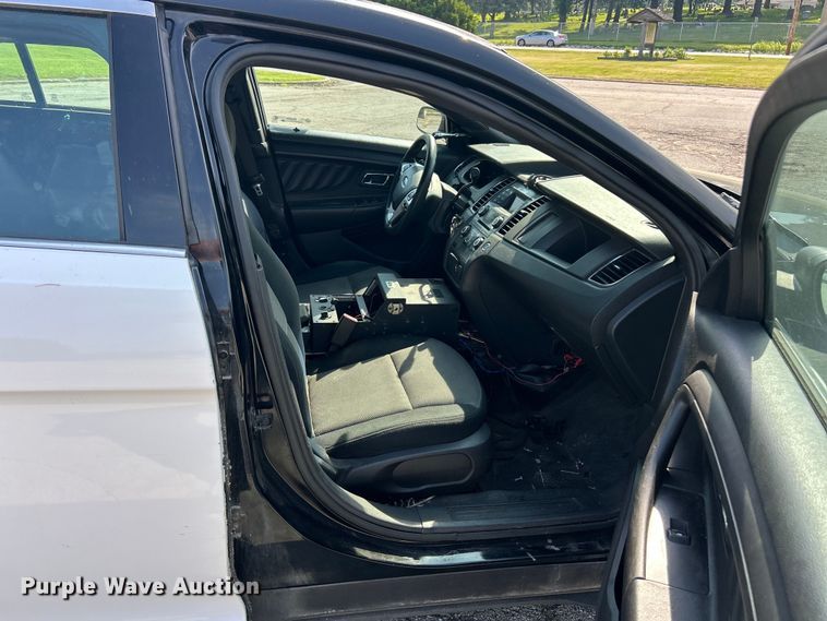 image for item EK8250 2015 Ford  Taurus Police Interceptor 