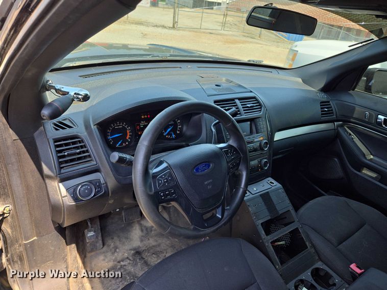 image for item EM0647 2018 Ford Explorer Police Interceptor SUV